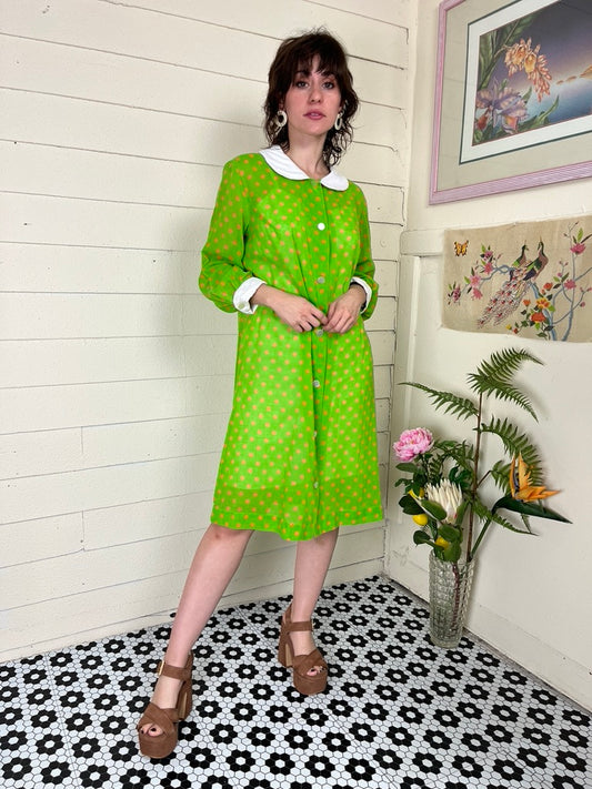 1960s MOD GREEN AND ORANGE POLKA DOT BUTTON UP DRESS ROUNDED COLLAR