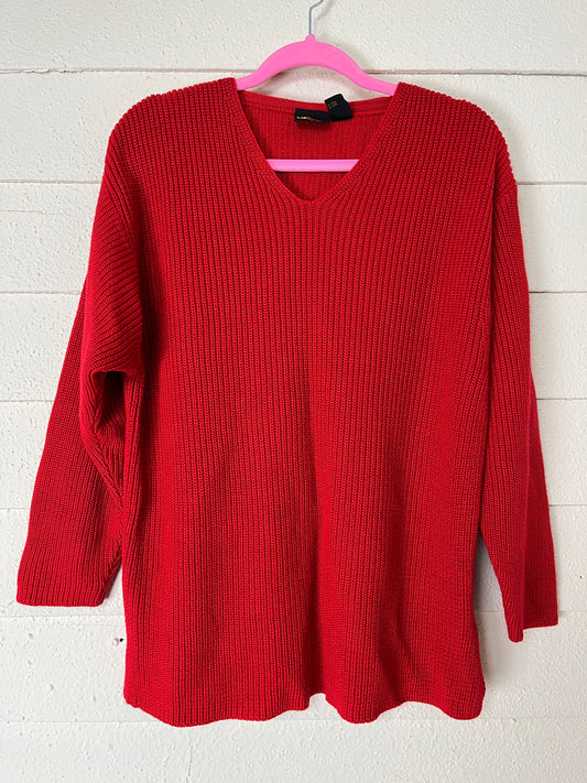 1990s LIZ SPORT CHERRY RED V NECK KNIT SWEATER WITH SIDE SLITS AND V NECK - size med to xl