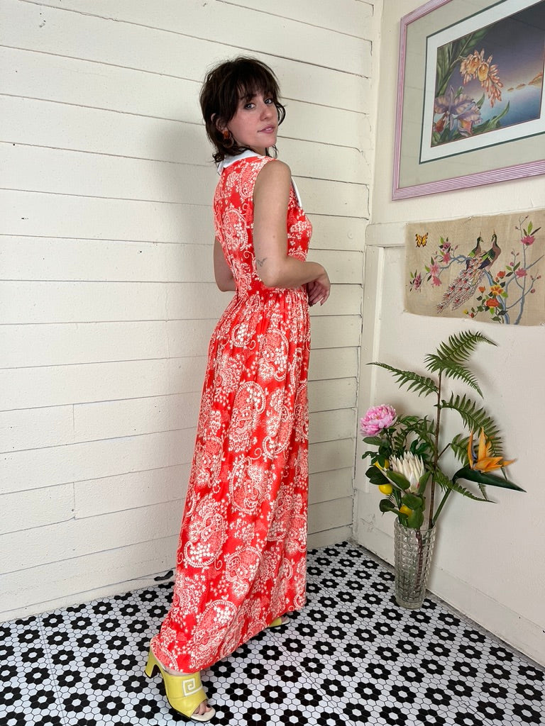 Vtg 1970s Red outlets Paisley Maxi Dress