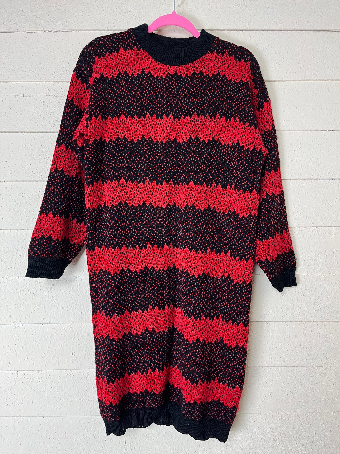 1980s TUFFI-LYNN RED AND BLACK RICK RACK PRINT SWEATER DRESS - size med to xl
