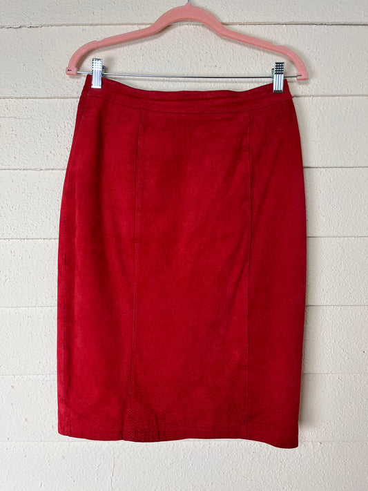 1980s G III CHERRY RED SUEDE SNAP BACK ZIP BACK SKIRT - size xs to small