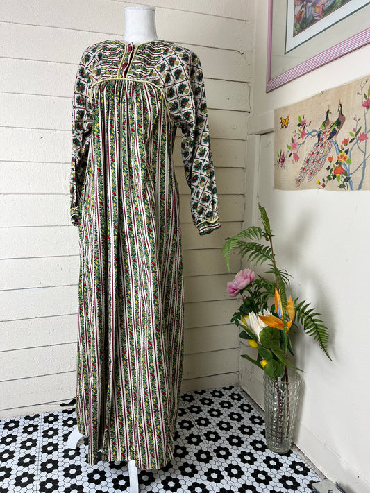 1970s HOLIDAY BOUQUET STRIPED MAXI DRESS - large to xl