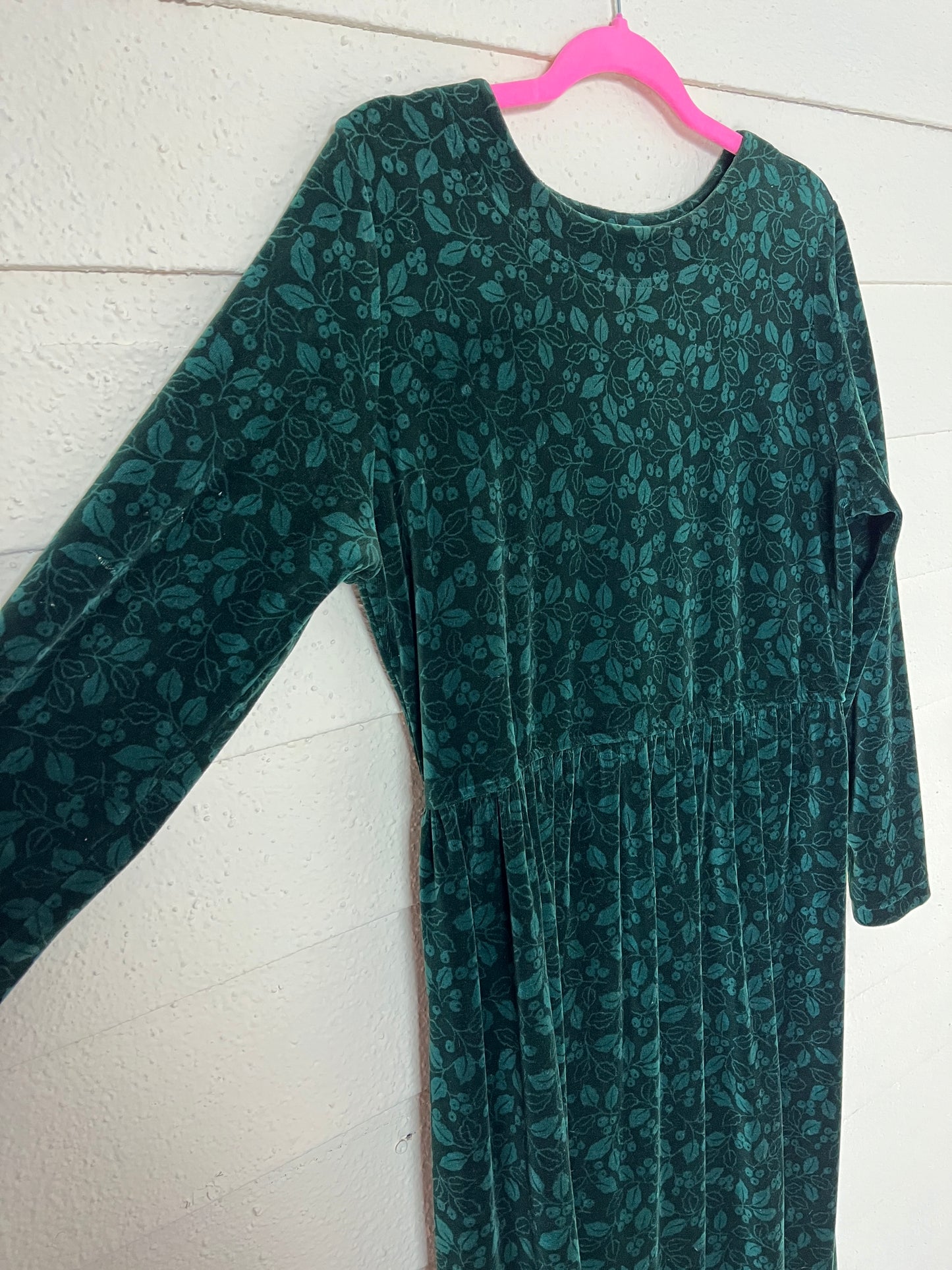 1990s LL BEAN HUNTER GREEN VELVET LONG SLEEVE MAXI DRESS WITH HOLLY PATTERN - size med to large