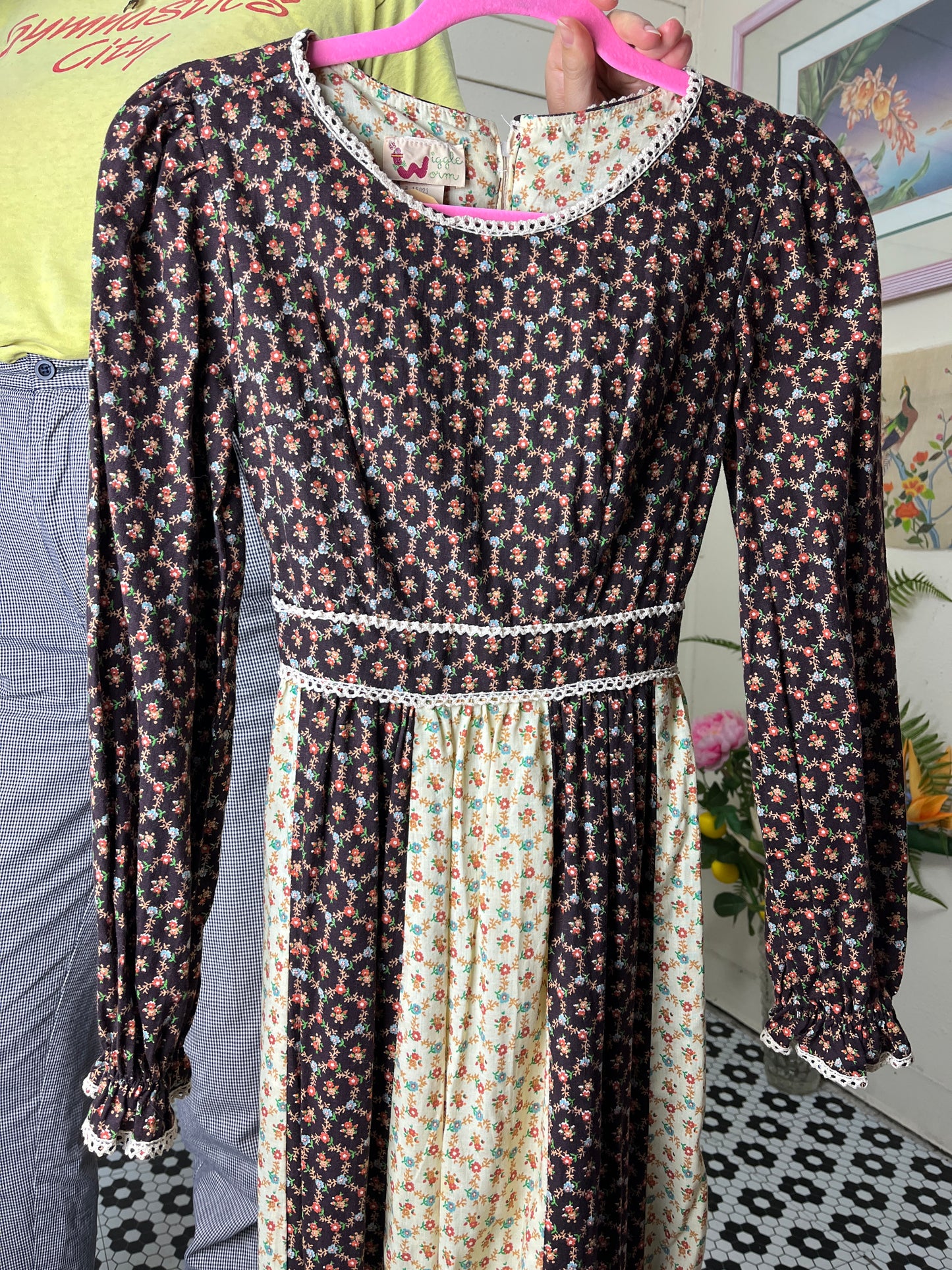 1970s WIGGLE WORM COTTON PRAIRIE FLORAL MAXI DRESS